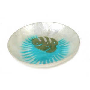 Beachcombers 5.5" ROUND CAPIZ DISH WITH TROPICAL LEAF - 1 of 2