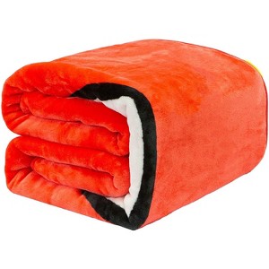 DC Comics Faux Fur Blanket, Flash Logo QUEEN - 1 of 2