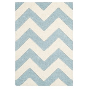 Ivory/Pink Chevron Tufted Accent Rug 2