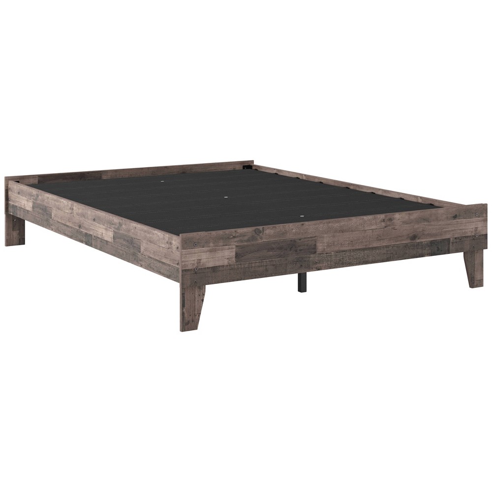 Photos - Bed Frame Queen Neillsville Platform Bed Gray - Signature Design by Ashley