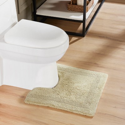 Lux Collection Sand 20" x 20" Cotton Tufted Reversible Contour Bath Rug