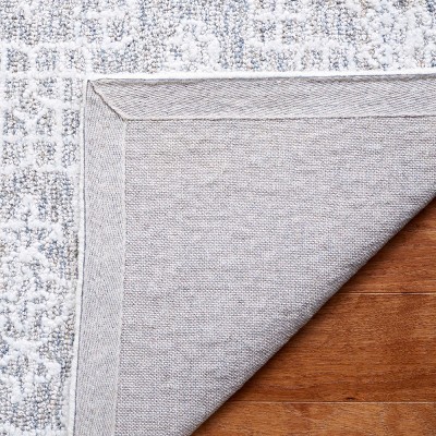 Gray Rectangular Tufted Wool and Synthetic Area Rug