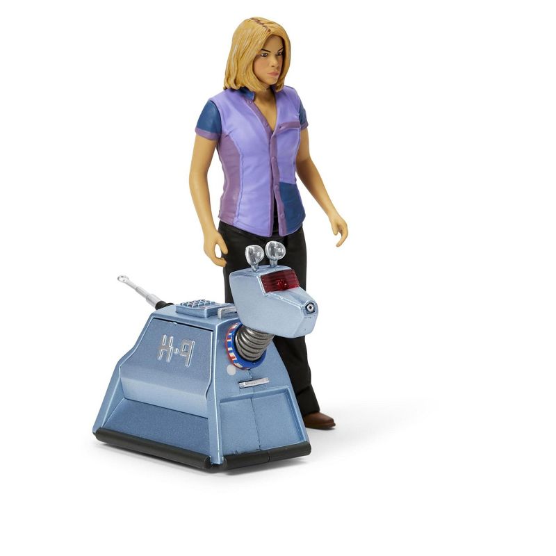 Seven20 Doctor Who 5" Action Figure - Rose Tyler with K-9, 2 of 8