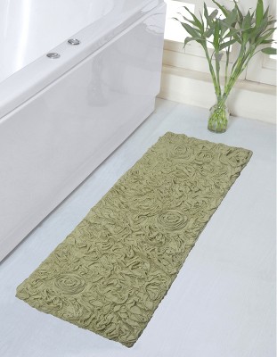 Bell Flower Collection Cotton Floral Pattern Tufted Bath Rug - Home Weavers