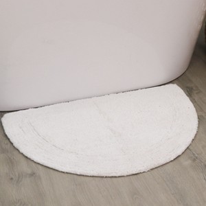Waterford Collection Cotton Tufted Bath Rug - Home Weavers - 1 of 4