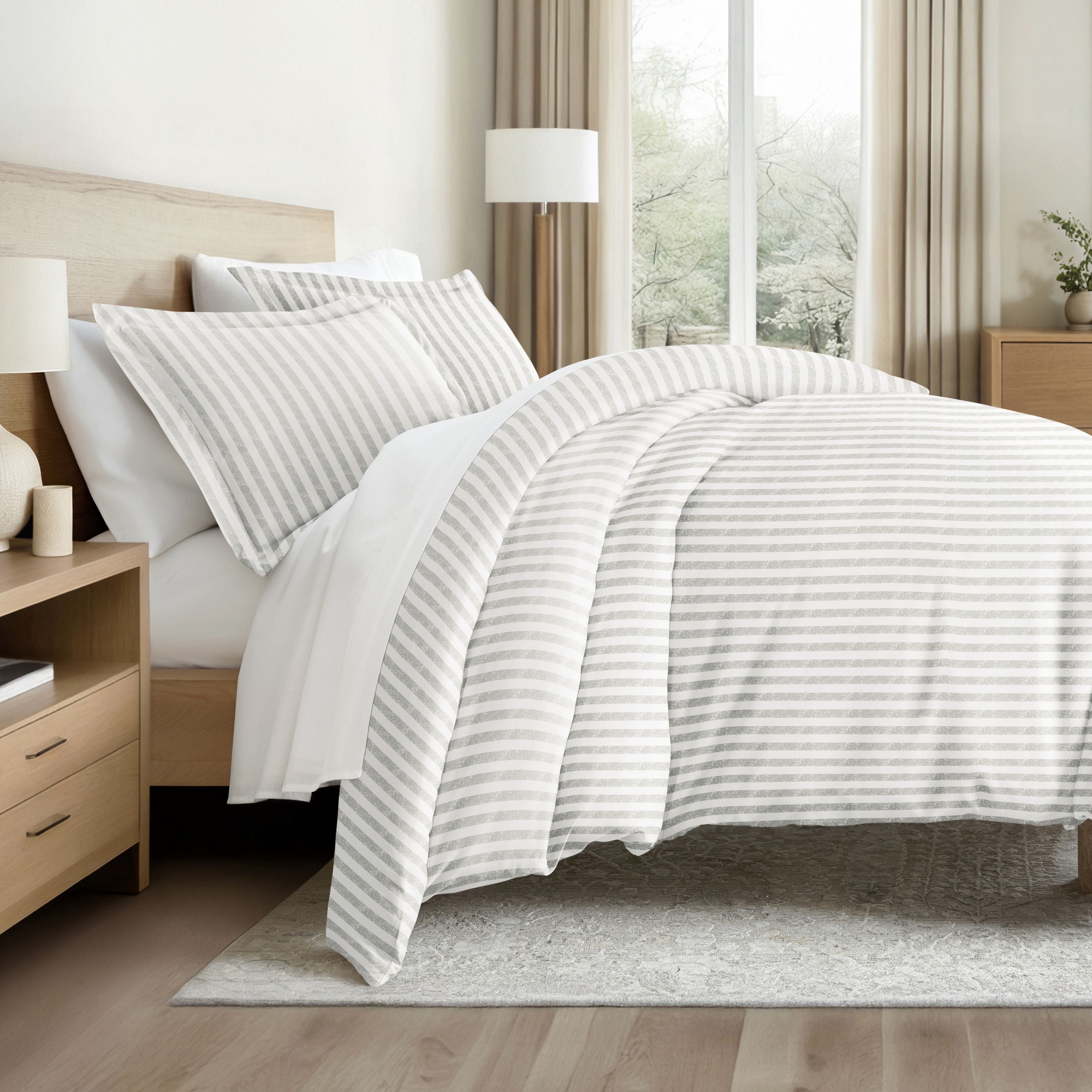 Stripe Pattern Premium Ultra Soft 3PC Duvet Cover & Shams Set - Becky Cameron (Shams Included), Distressed Stripes / Light Gray, Full/Queen