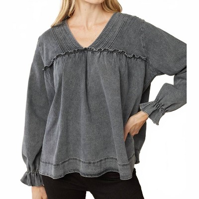Women's Ruffled V-neck Top - entro