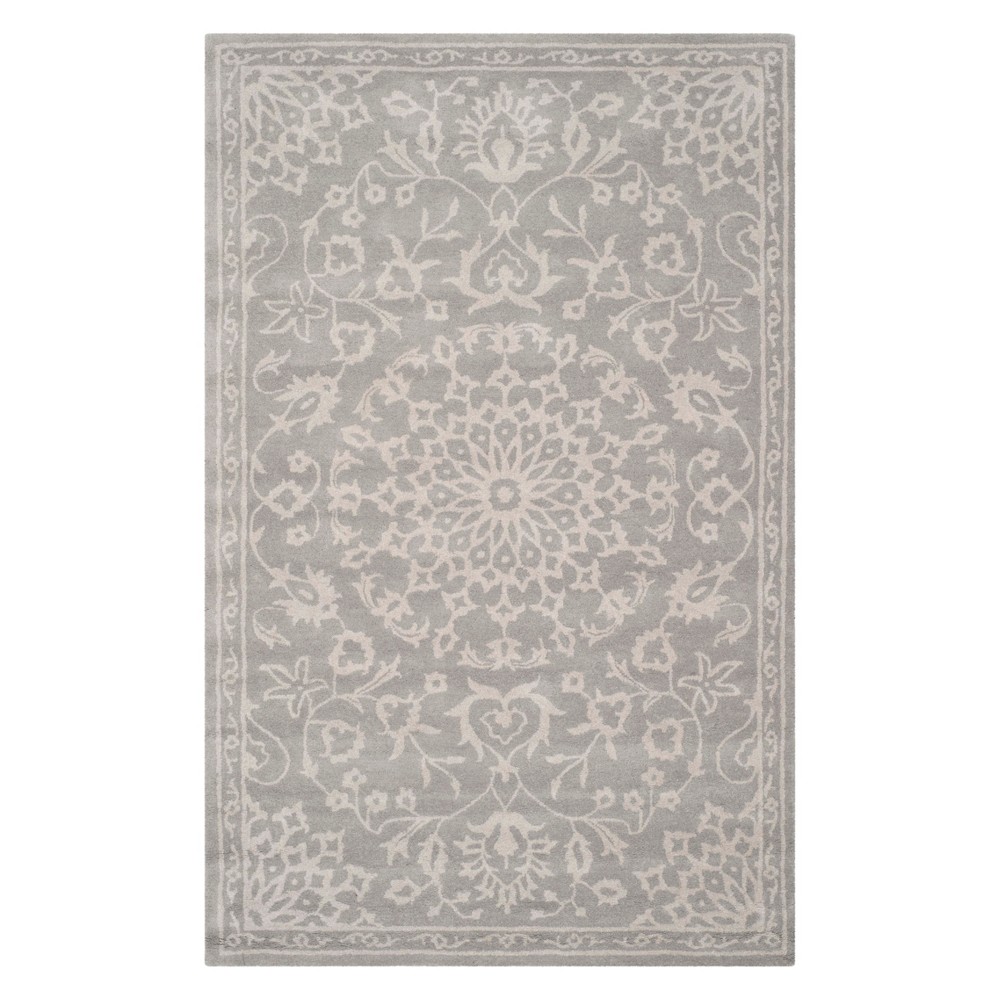 6'x9' Medallion Area Rug Gray/Silver - Safavieh