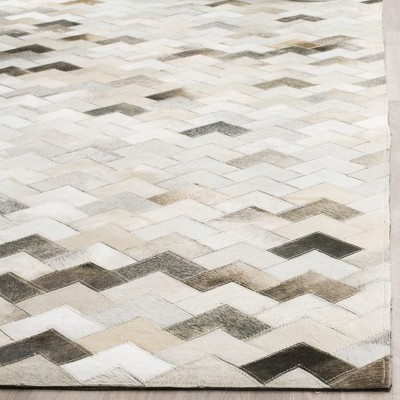 Gray Geometric Hand-Knotted Cowhide Area Rug, 4' x 6'