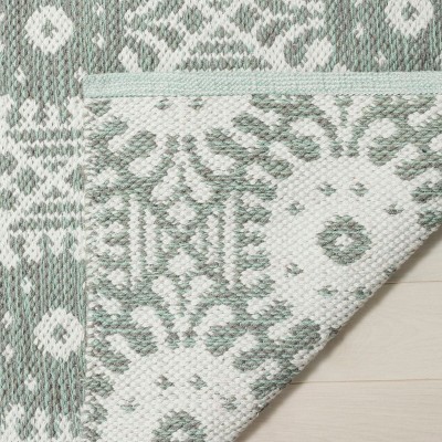Montauk Light Green and Ivory 8' x 10' Handwoven Wool Area Rug