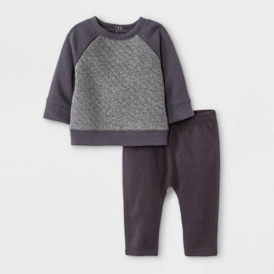 Image of Grayson Mini Baby Boys' Quilted Raglan Top & Bottom Set - Charcoal Gray 6-9M