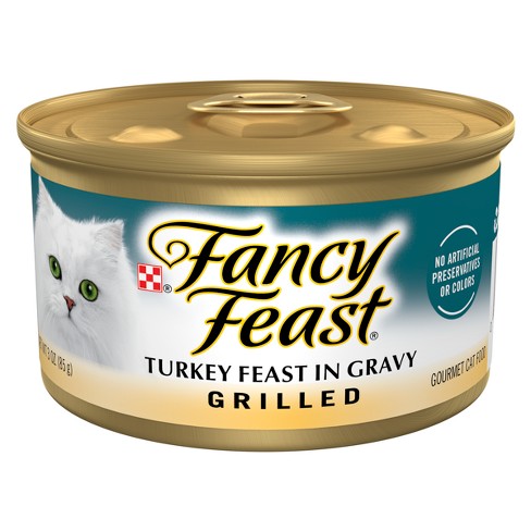 Gourmet cat clearance food in gravy