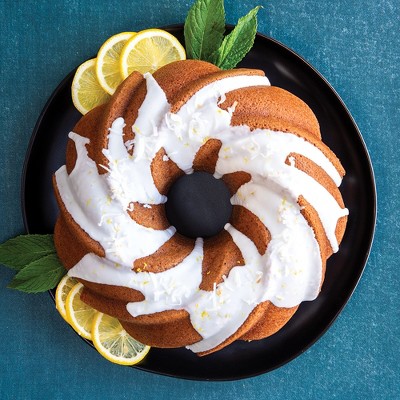 Nordic Ware Formed Swirl Bundt Pan - Thumbnail 3