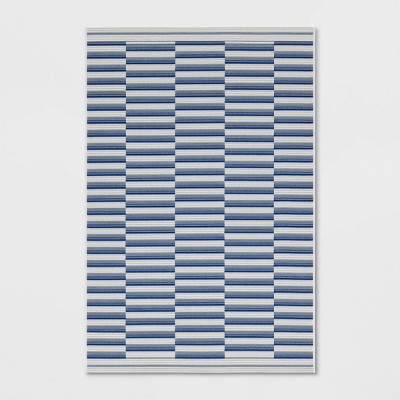 Linear Geo Outdoor Area Rug - Room Essentials™