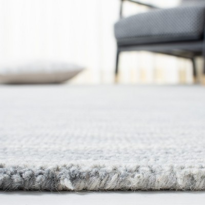 Light Grey Hand-Tufted Wool Rectangular Area Rug