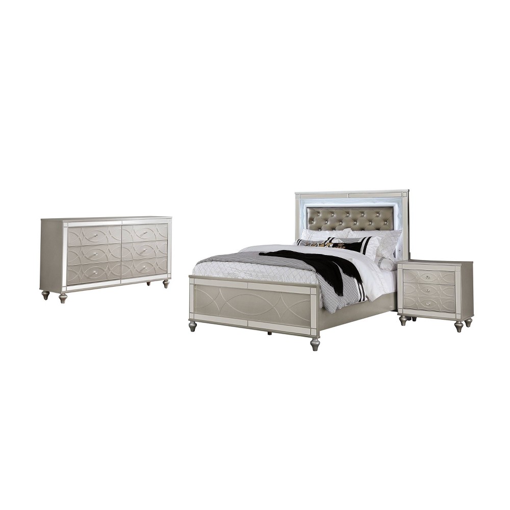 Photos - Bedroom Set 3pc Queen La Mesa Bed Nightstand and Dresser Set Silver - HOMES: Inside +