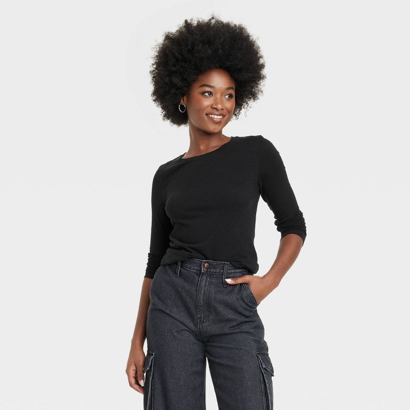 Women's Slim Fit Long Sleeve T-Shirt - Universal Thread™, 1 of 6