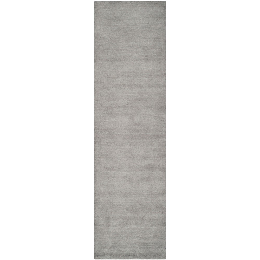 2'3inx6' Solid Tufted Runner Gray - Safavieh