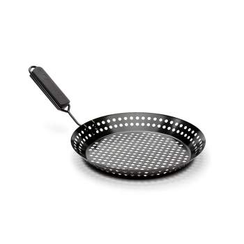 Nonstick Skillet with Removable Handle - Outset