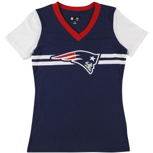 NFL Womens New England Patriots Graphic T-Shirt - 1 of 2