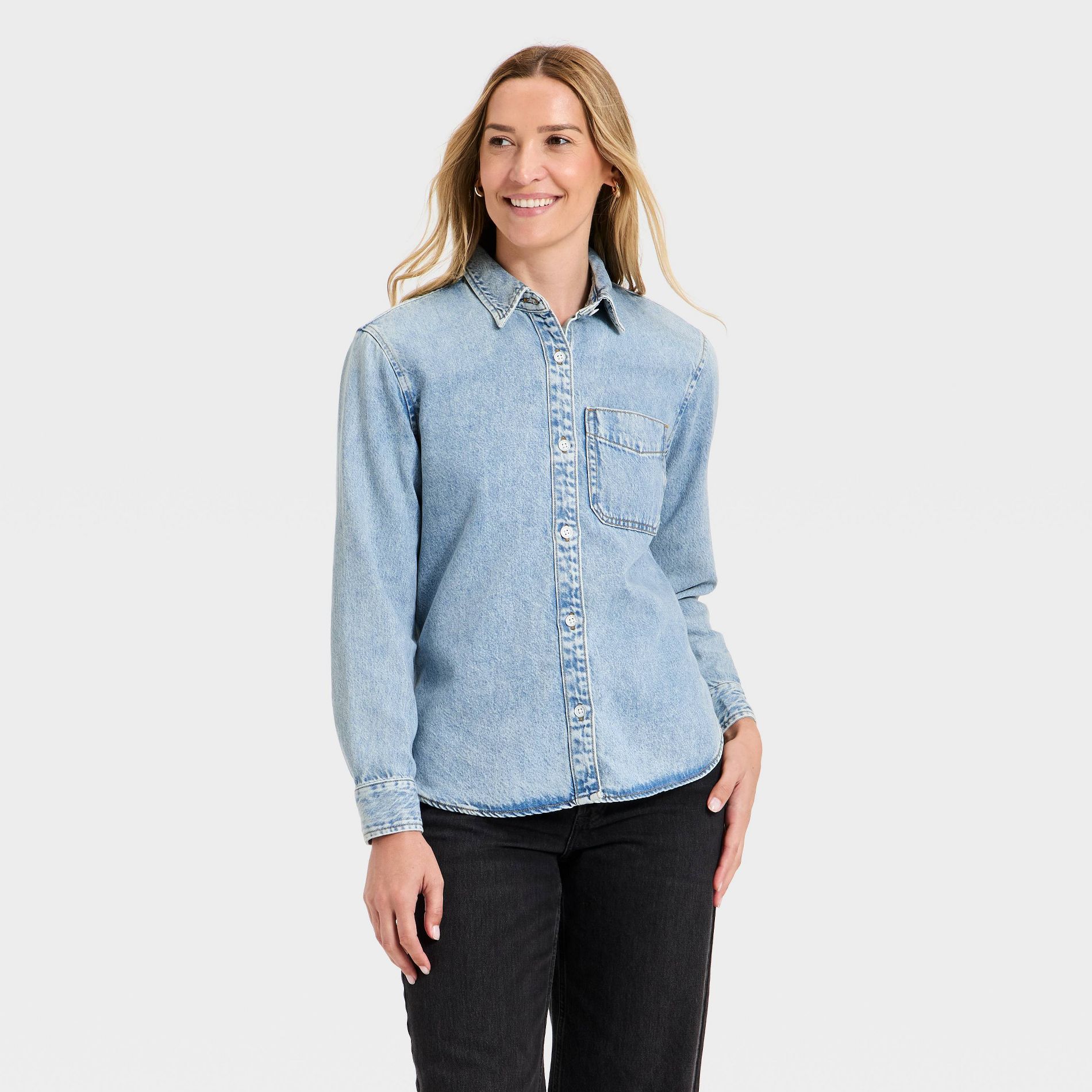 Women's Relaxed Denim Shirt - Universal Thread™ Light Wash