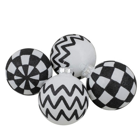 Nordic simple modern black-and-white checkered resin ornaments