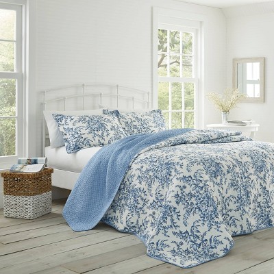 King Size Blue and White Cotton Reversible Quilt Set