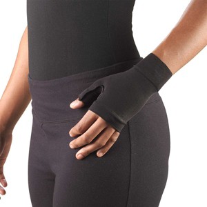 Ames Walker AW Style 715 20-30 mmHg Compression Lymphedema Gauntlet Black Small - 1 of 2
