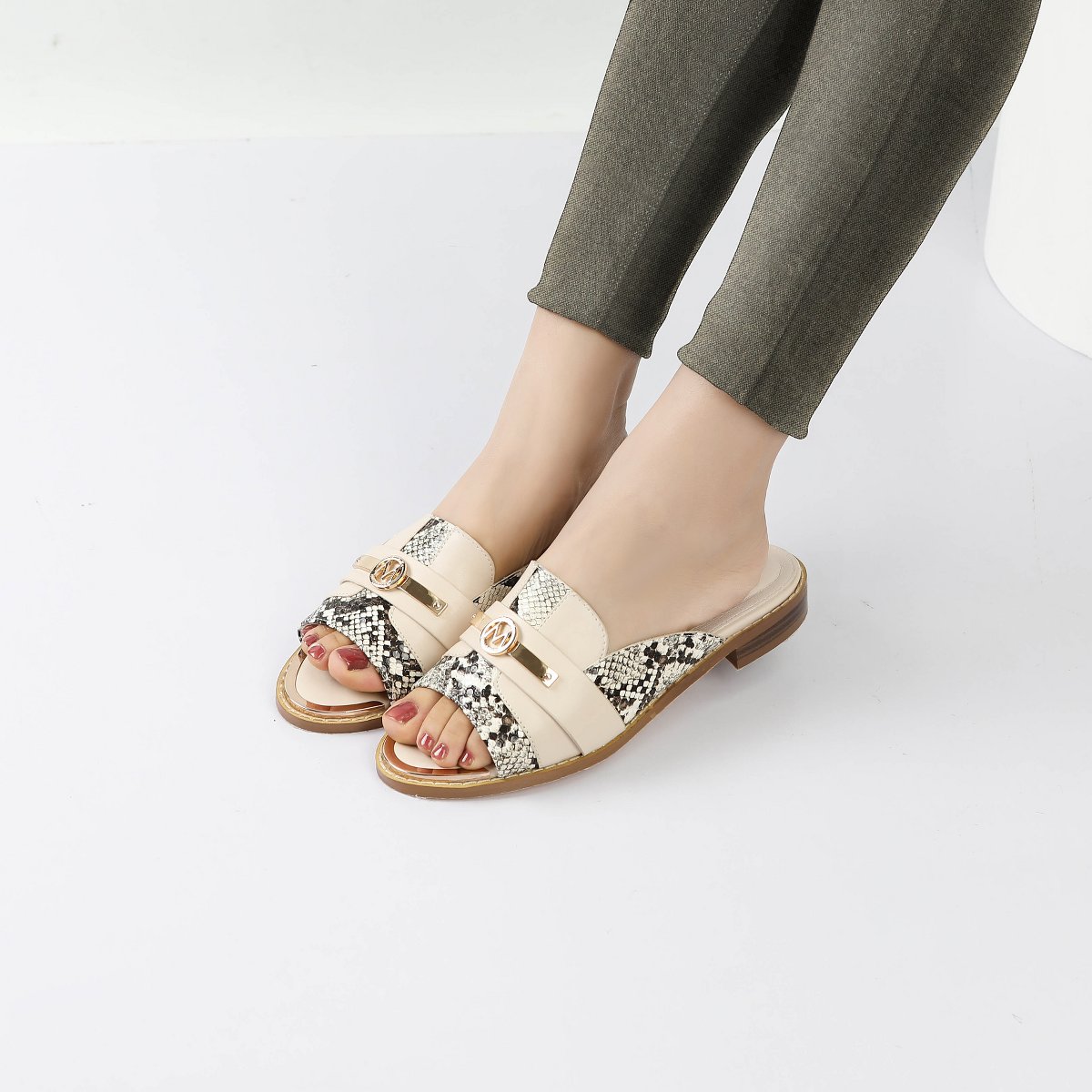 Женские сандалии MKF Collection Celine Women's Flat Sandal by Mia K- Beige — фото 3