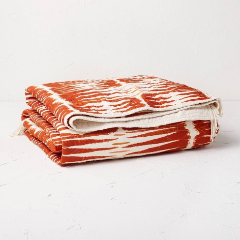 Printed With Fringe Groove Print Quilt White burnt Orange