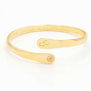 Hollywood Sensation Baby Bracelets,  Engraved Bracelets The littlest feet makes the biggest footprint in your heart 9 Inches in Gold or Silver - 1 of 4
