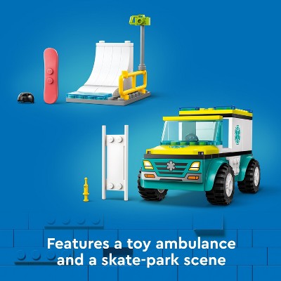 LEGO City Emergency Ambulance and Snowboarder 60403_1