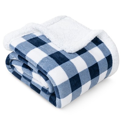 PAVILIA Soft Fleece Blanket Throw for Couch, Lightweight Plush Warm Blankets for Bed Sofa with Jacquard Pattern