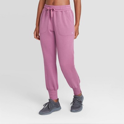 nike womens mid rise jogger pant