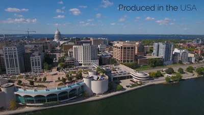 Highland Cow in Tub Framed Glass Wall Art, 18" x 24"