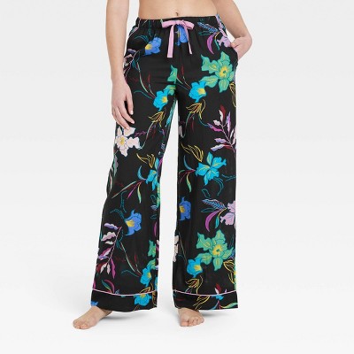 Image of Women's Simply Cool Pajama Pants - Stars Above™ Black/Floral M
