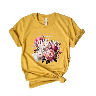 Simply Sage Market Women's All's Fair Love and Poetry Short Sleeve Graphic Tee