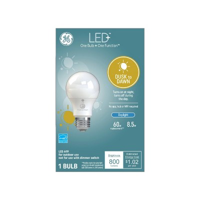 Photo 1 of GE Dusk to Dawn Light Bulb 2pck