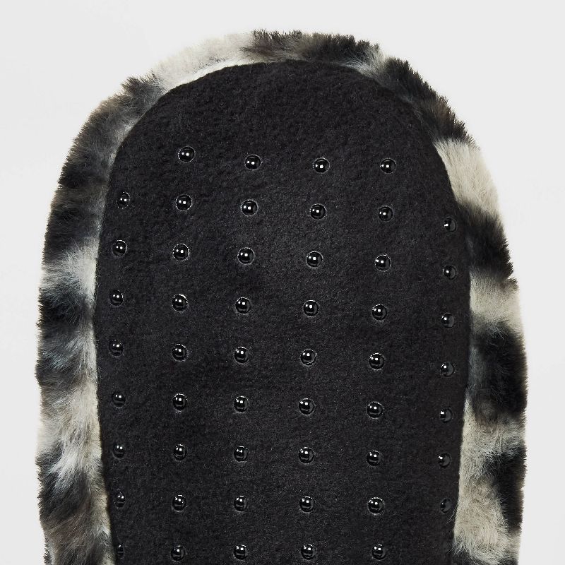 Women's Faux Fur Cozy Pull-On Slipper Socks, 6 of 13