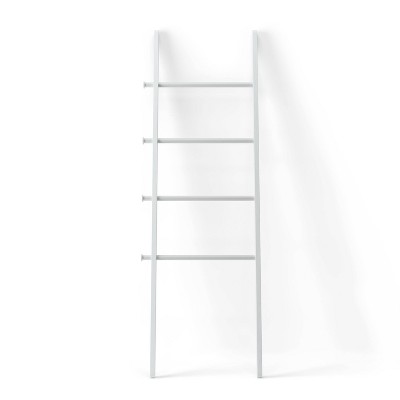 White Ash and Poplar Wood Blanket Ladder with Metal Bars