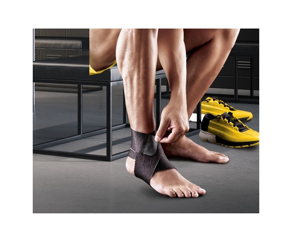 FUTURO Performance Comfort Ankle Support, Adjustable
