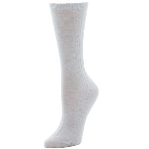 Memoi Women's Cashmere Blend Cable Knit Crew Socks - 1 of 2