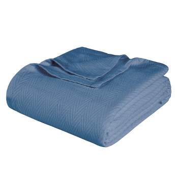 Full/queen Solid Plush Blanket Blue - Room Essentials™ : Target