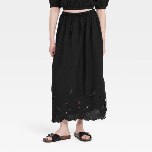 Black skirt universal hotsell