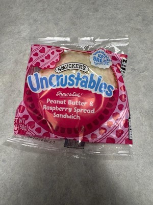 Smucker's Uncrustables Frozen Peanut Butter & Raspberry Spread Sandwich ...