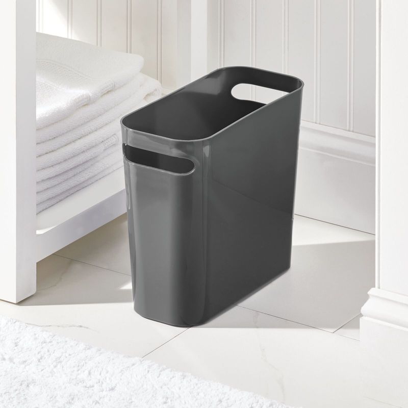 mDesign Plastic Small 1.5 Gal./5.7 Liter Trash Can with Built-In Handles, 2 of 7