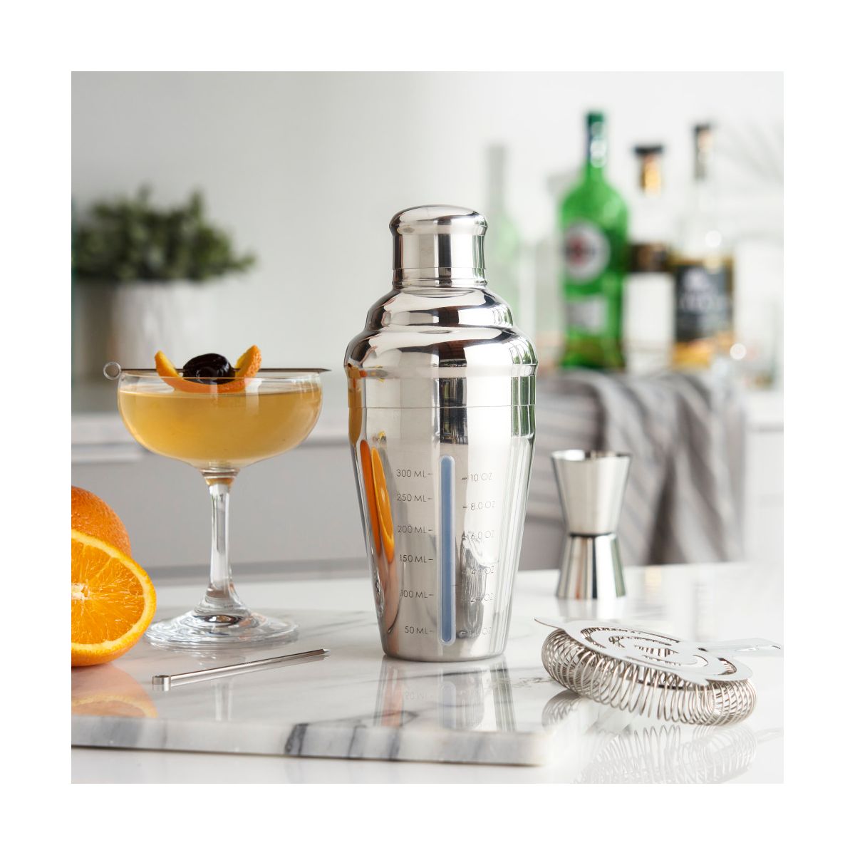 True Vista Measured Cocktail Shaker, 14 oz Stainless Steel with Built-in Strainer & Jigger Cap, Clear Window with Measurements, Home Bartender Gifts - thumbnail 5