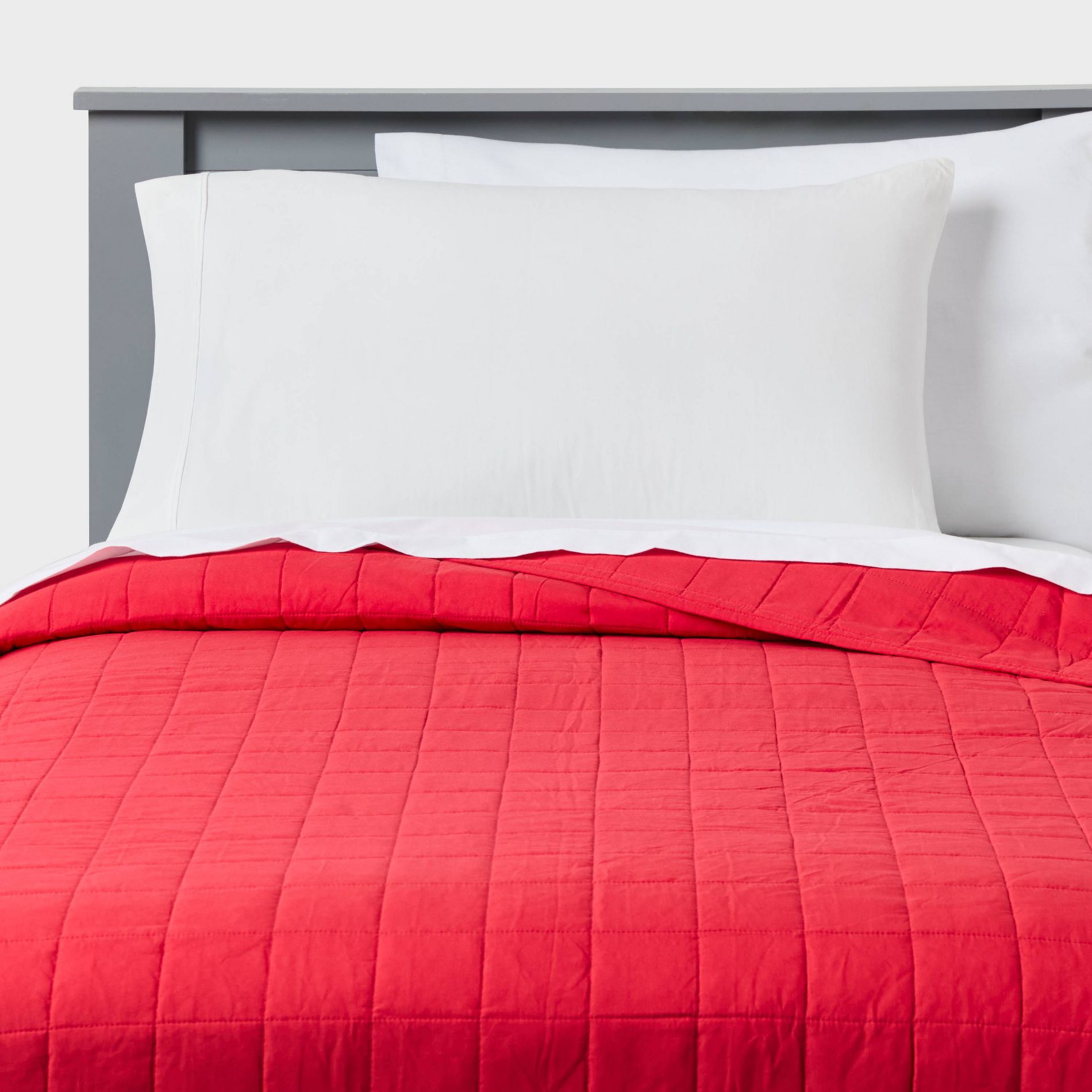 Twin Box Stitch Microfiber Kids' Quilt Berry Red - Pillowfort™