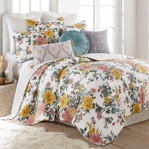 Briar Quilt and Pillow Sham Set - Levtex Home - 1 of 4