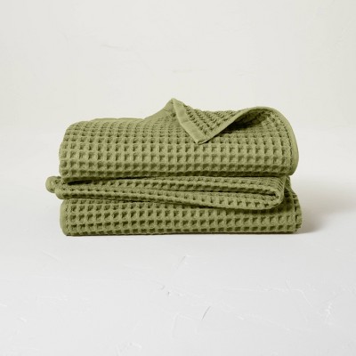 2pk Waffle Bath Towel Set Moss Green - Casaluna™